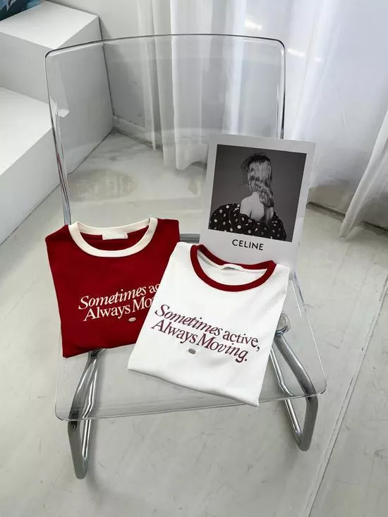 撞色邊鐵牌英字tee