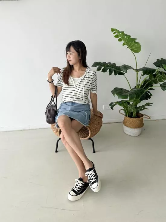 連帽假兩件條紋針織衫