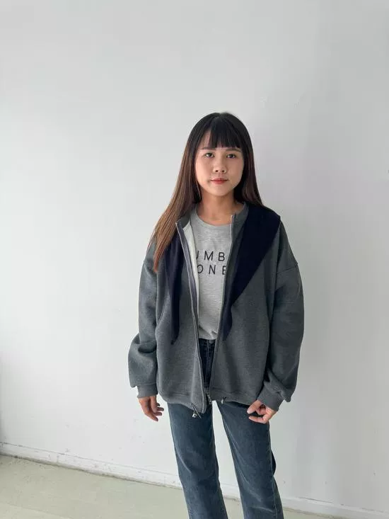 抽繩圓領棒球外套