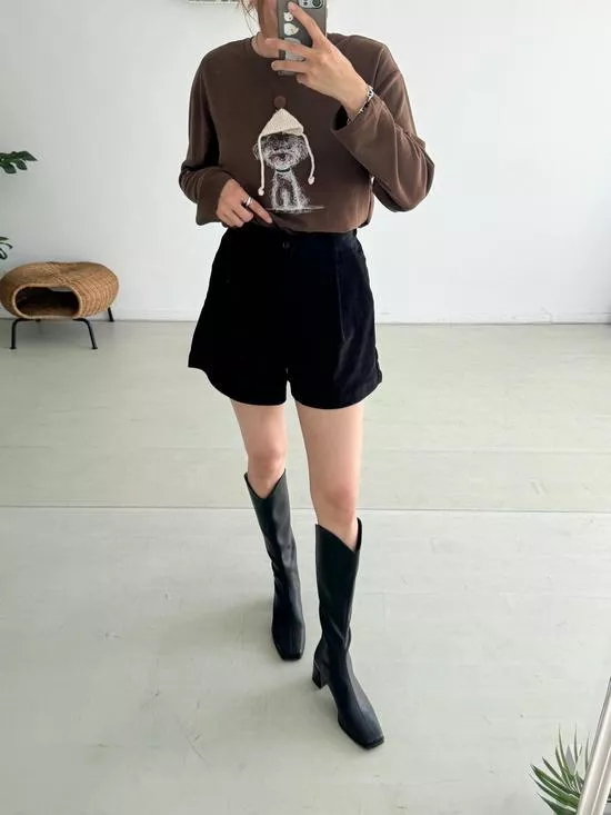 後鬆緊顯瘦燈心絨短褲