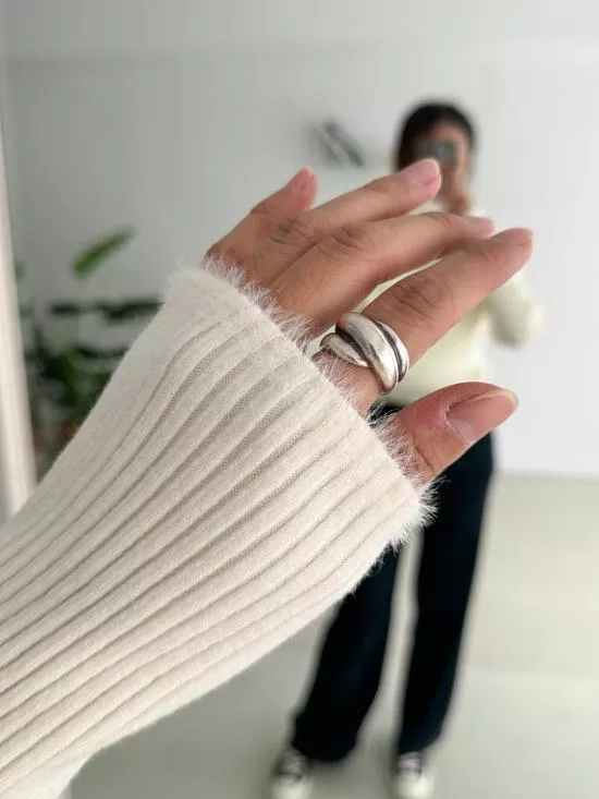 小立領毛邊坑條打底衣