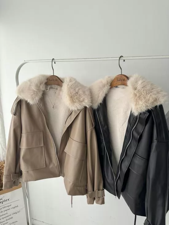 內鋪毛毛騎士風皮外套
