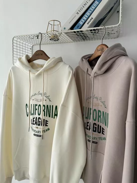連帽配色字母上衣
