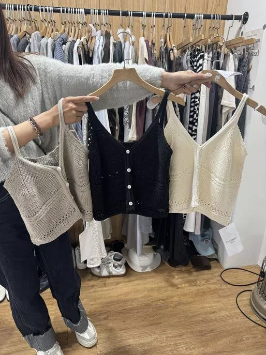 細肩簍空針織背心