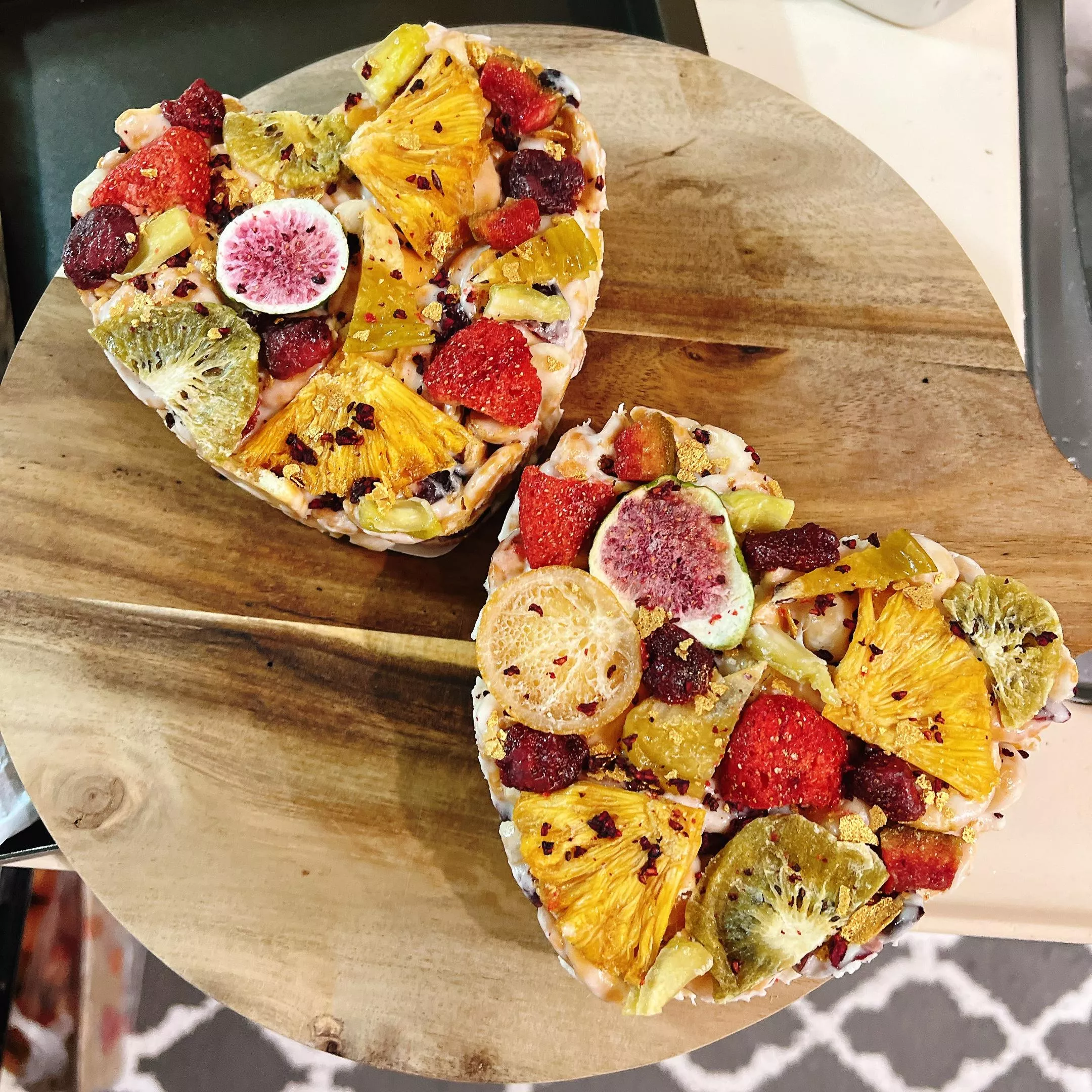 特製夏威夷豆季節果乾雪花酥