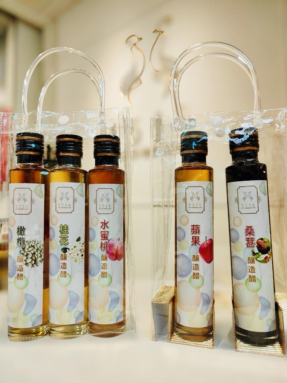 小瓶醋(透明提袋或禮盒 / 二瓶或三瓶) 請於訂單備註欄註明口味