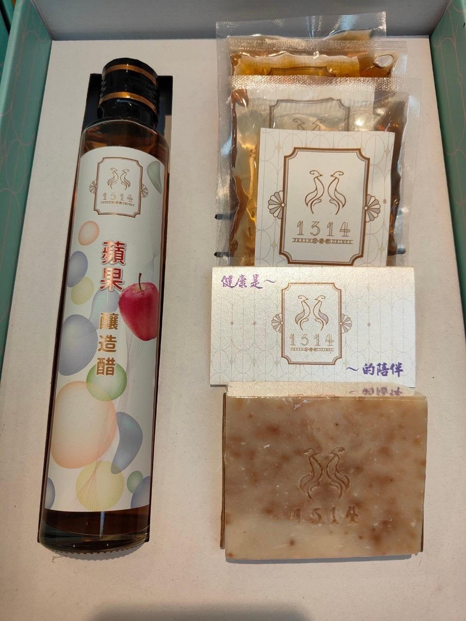 好醋道禮盒 (小瓶醋、隨身包3、手工醋皂)  請於訂單備註欄註明口味