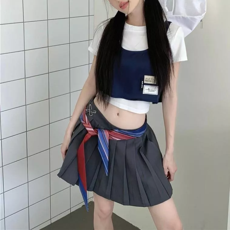 甜辣特別假兩件顯瘦夏日領巾風套裝