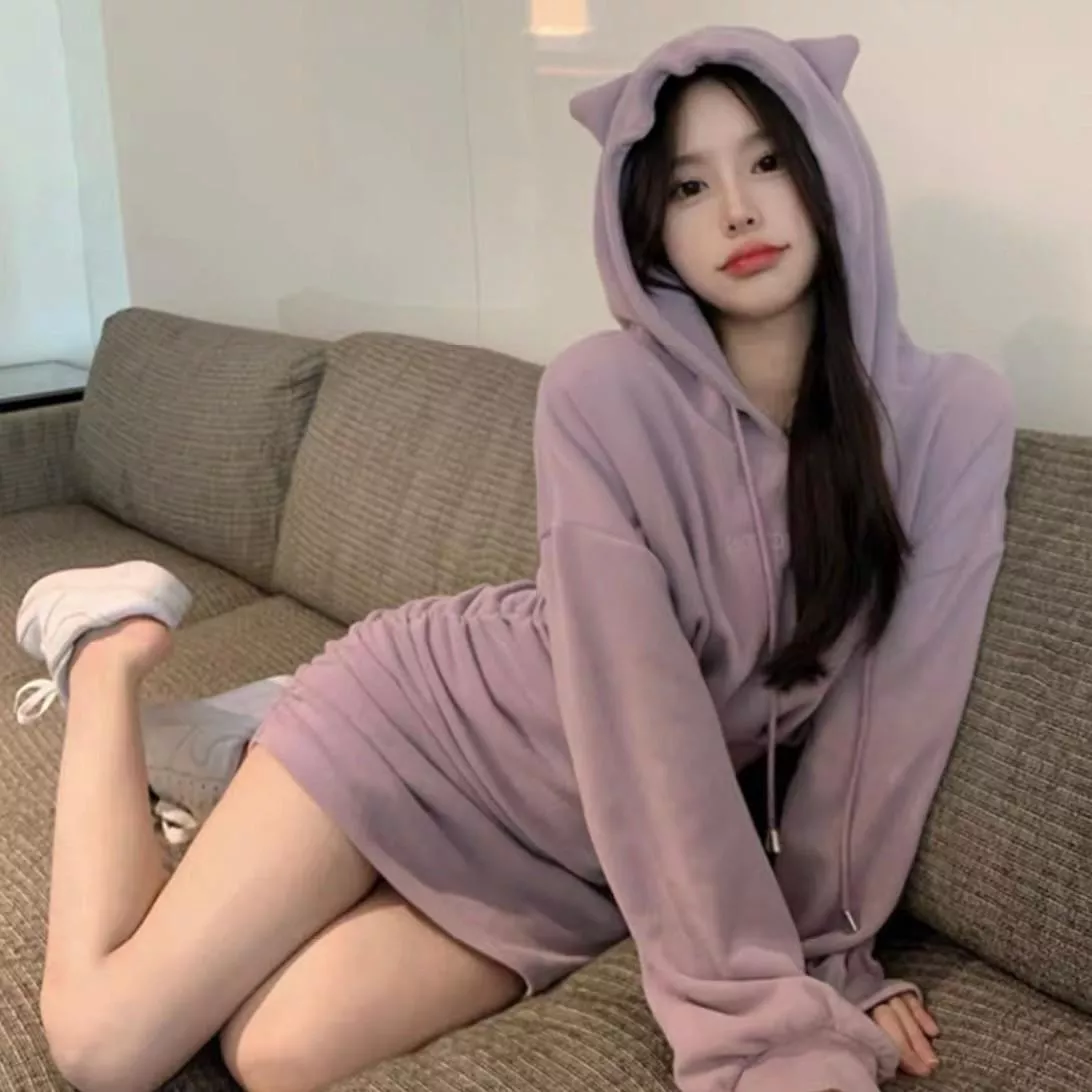 紫羅蘭性感小貓  😺