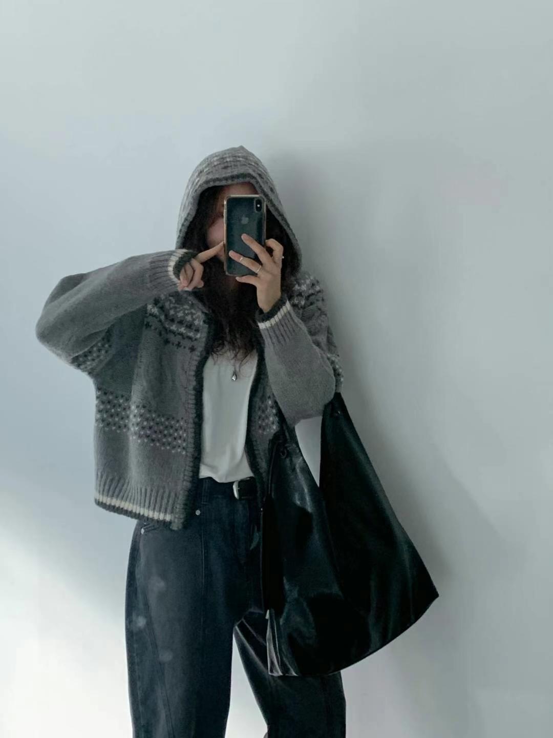 連帽小圖騰毛衣外套