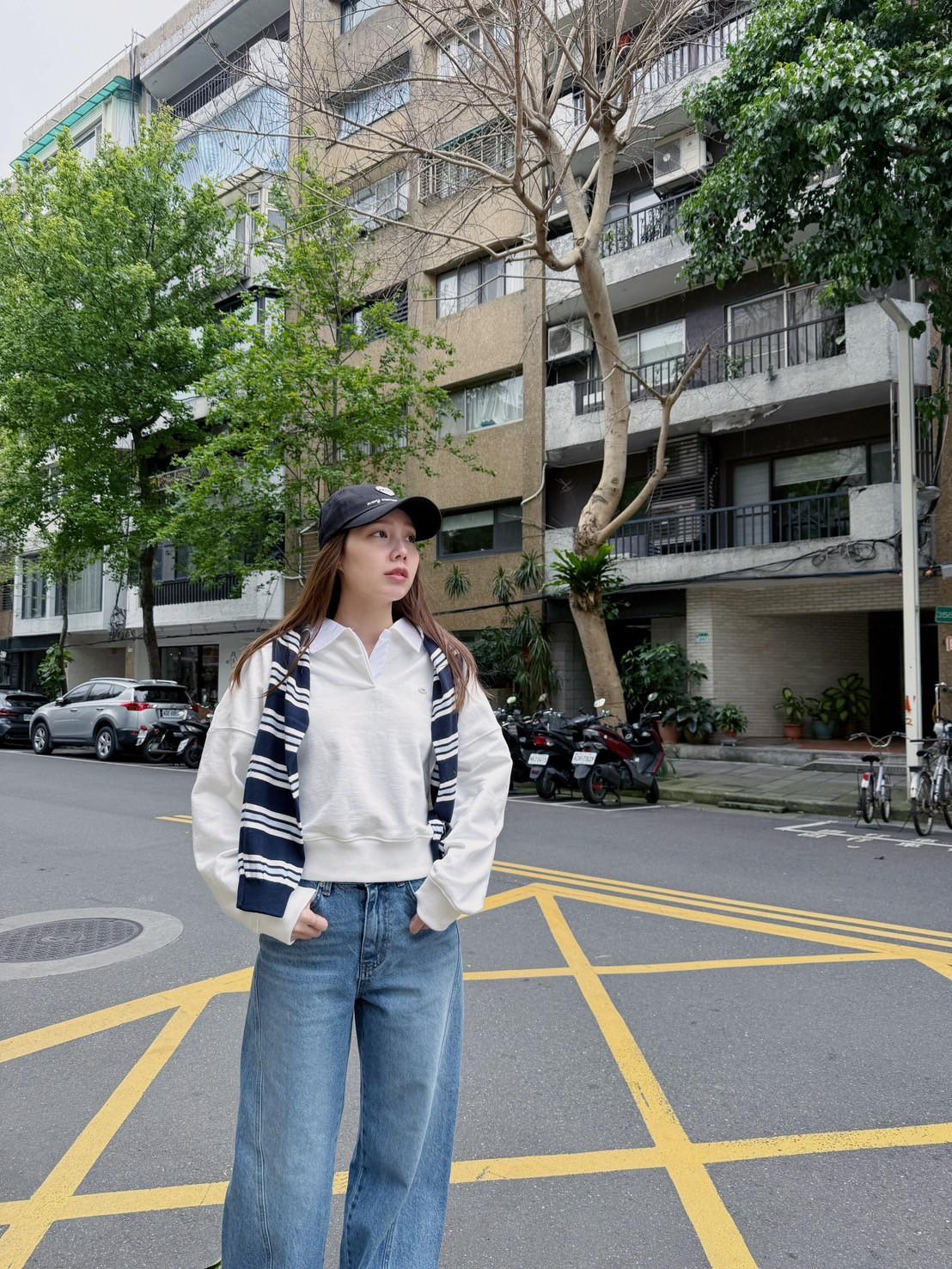 顯瘦小彎刀牛仔褲
