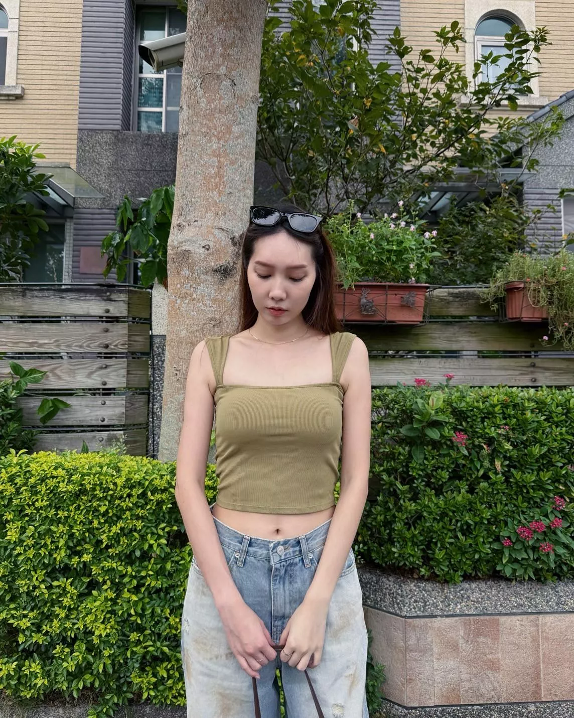 設計款平口粗肩bratop