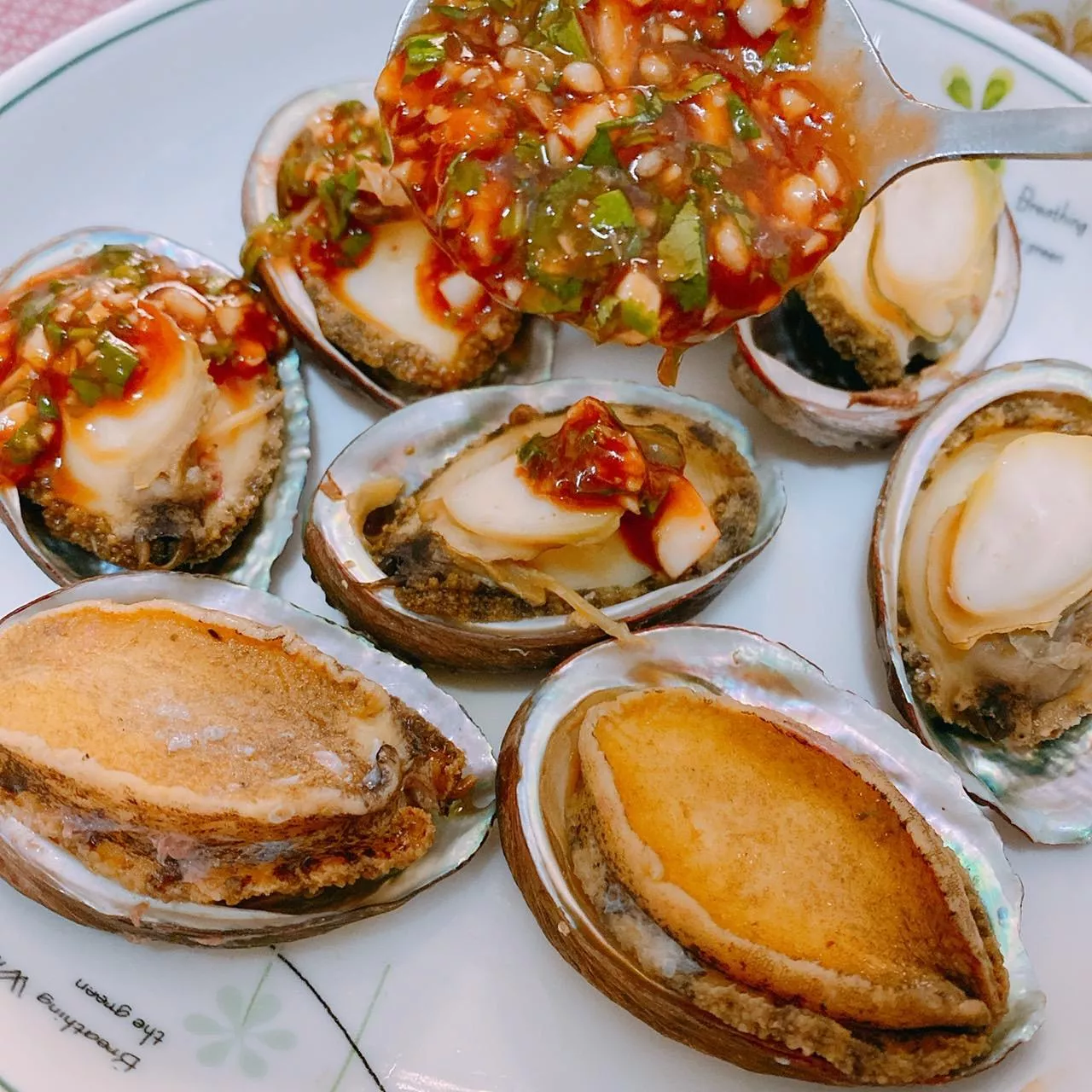 活凍帶殼鮑魚 鮮脆口感 美味享受