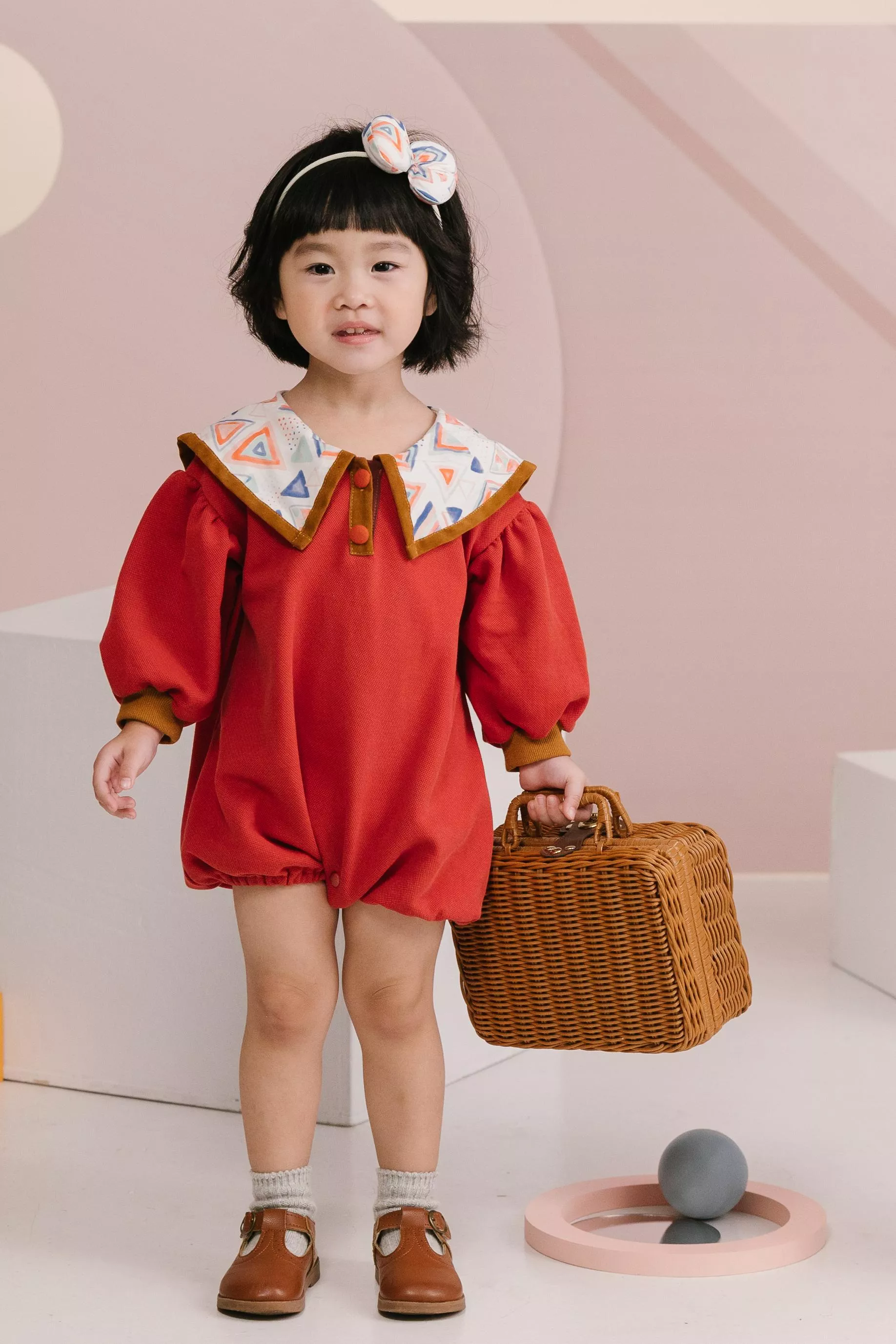 七彩大領片包屁衣