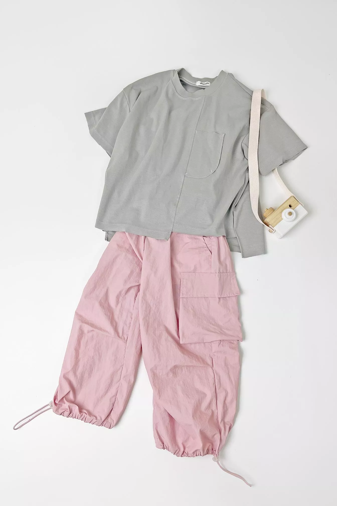 不規則拼接造型Ｔ恤+涼感工褲