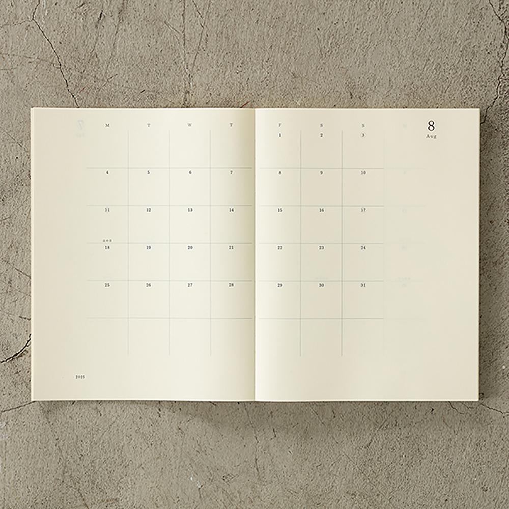 MIDORI 2025 薄型手帳本 MD Notebook 月計劃 - A4變形判 ( 22342006 )