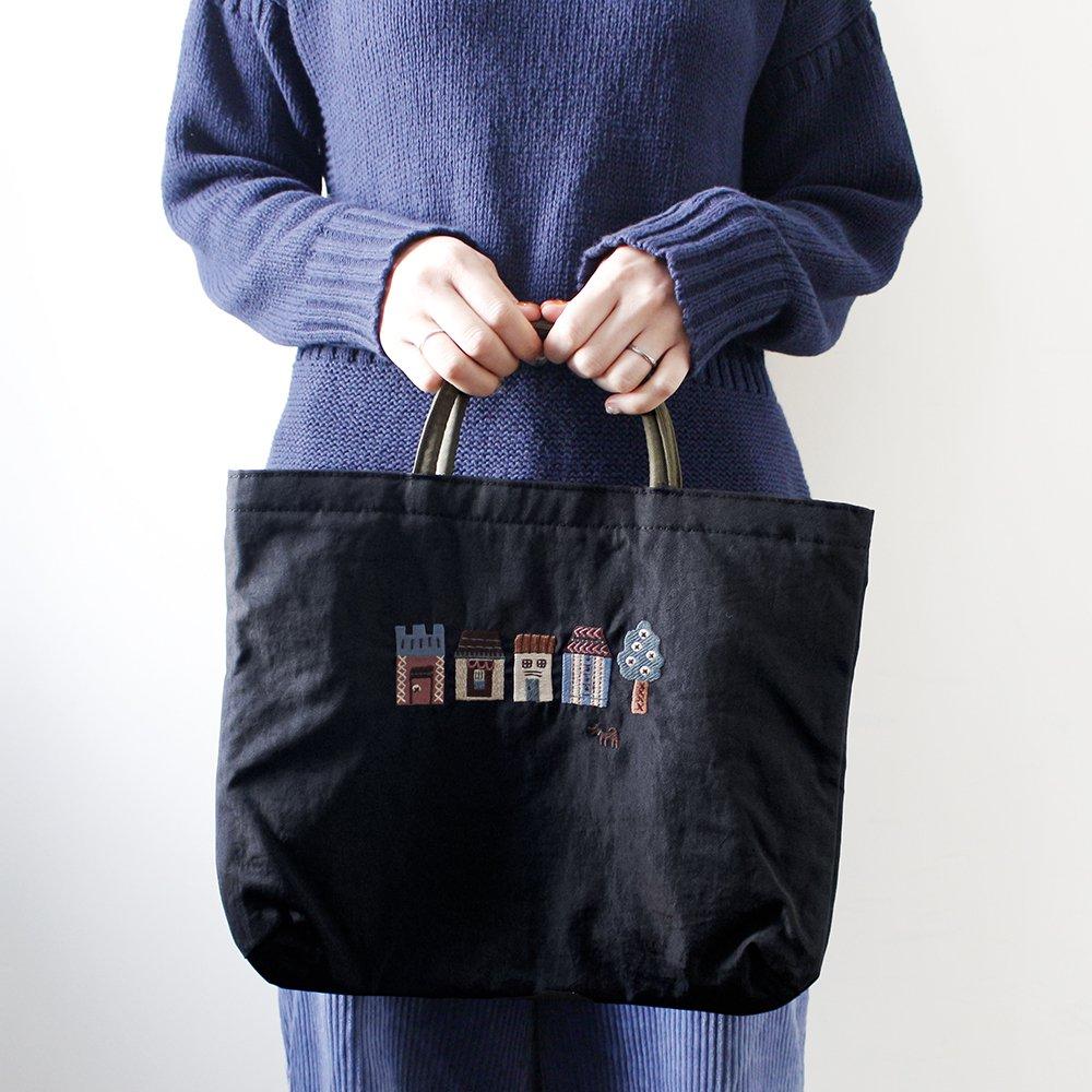 Atsuko Matano 保野溫子 刺繡尼龍 橫式手提袋 共5款 ( 3507-02~3525 )