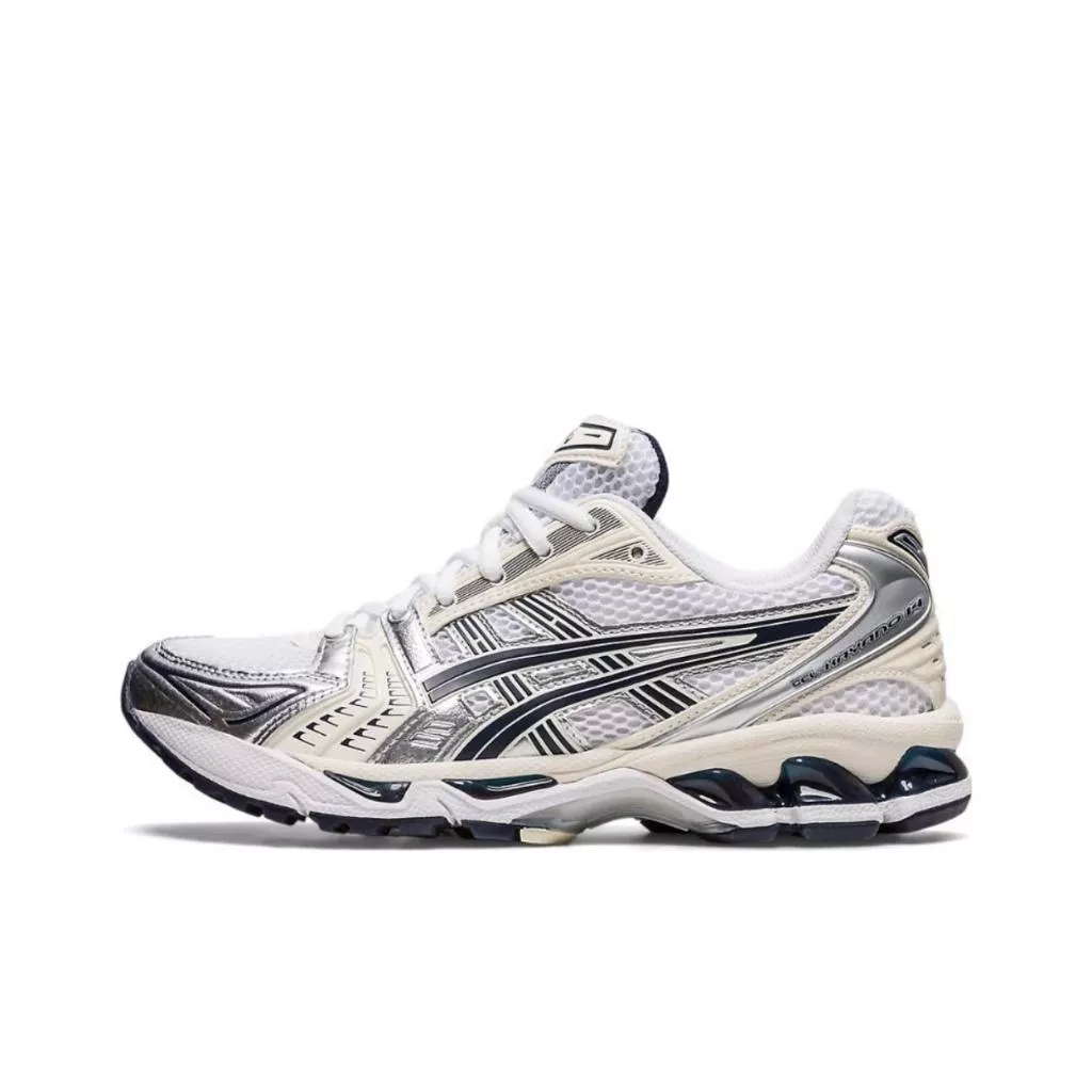『老皮衣櫥』Asics Gel-Kayano 14 跑步鞋 女鞋 白黑銀 穿搭 1202A056-109