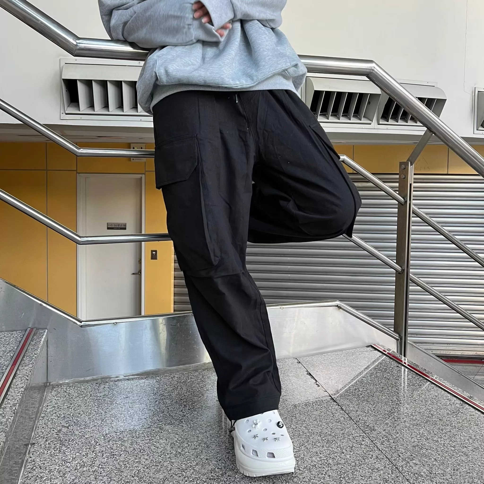 寬版大口袋工裝褲