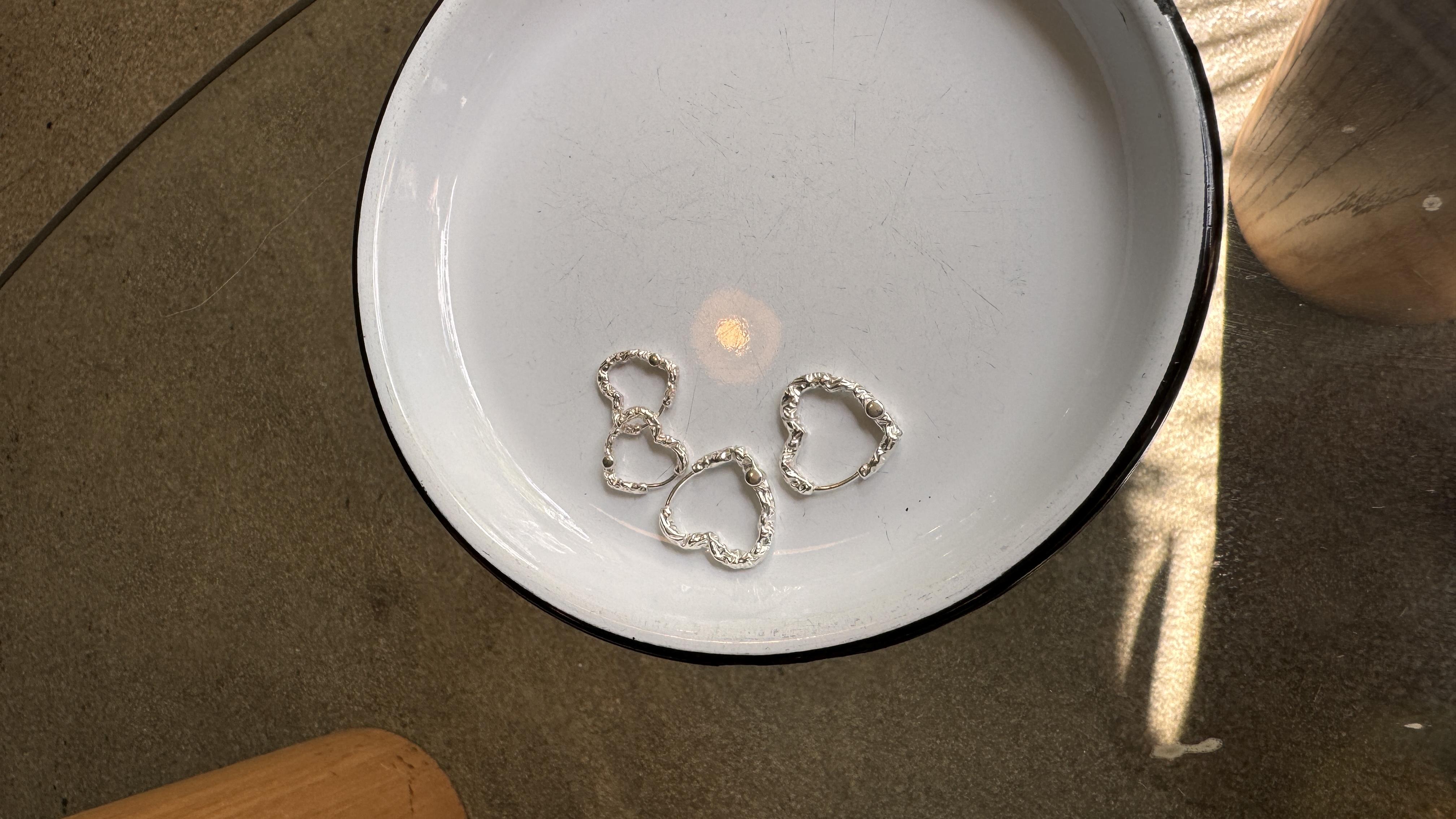 不規則愛心耳環💖(大 2cm