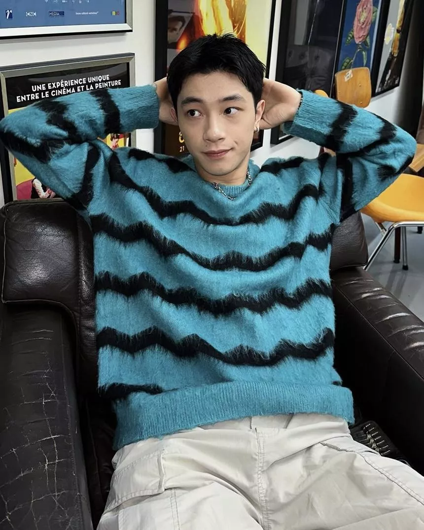 波浪紋 撞色馬海毛針織衫(可拆購毛帽)