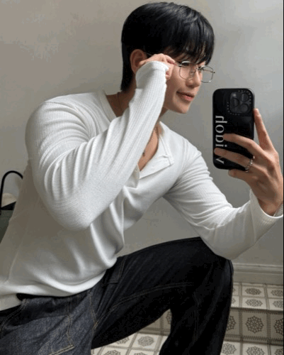 修身顯肌款 細柔羅紋彈性亨利領薄長袖