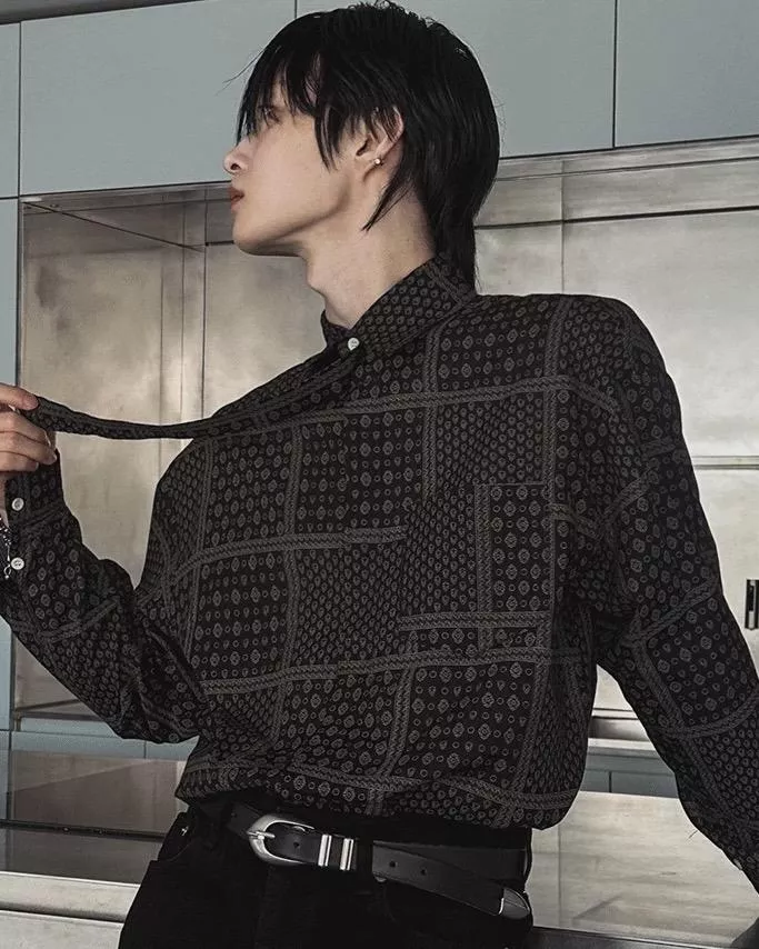 佩斯利圖騰 小領巾滿版花紋襯衫