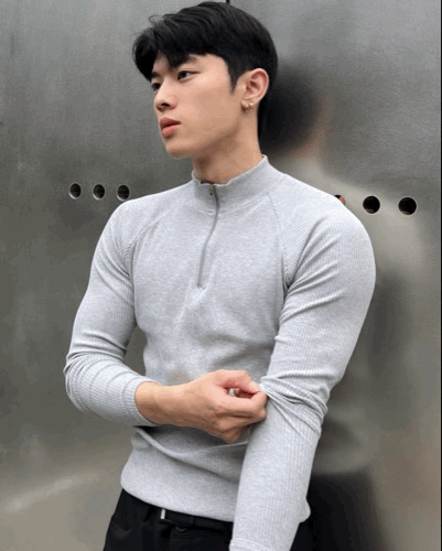 修身顯肌款 插肩袖彈性半拉鍊長衫