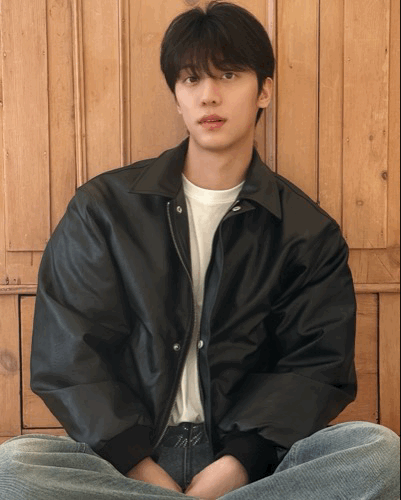 短版洗鍊 鋪棉蝙蝠領皮衣外套