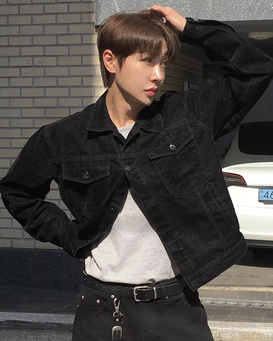 穩重都市感 短版天鵝絨面牛仔夾克