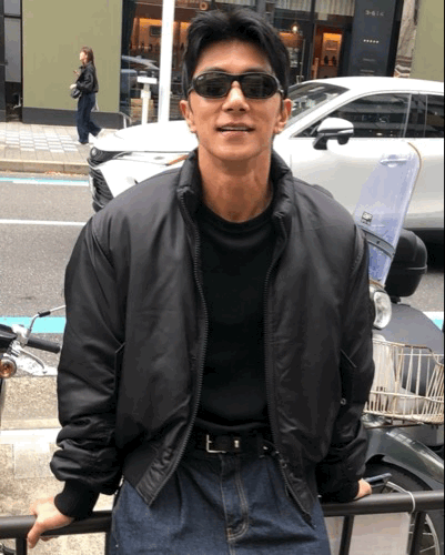 重工裝感抓皺 短版立領鋪棉MA-1外套