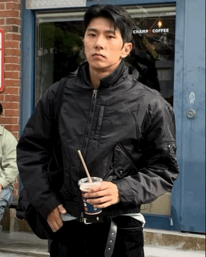 輕量結構感 短版MA-1翻領外套