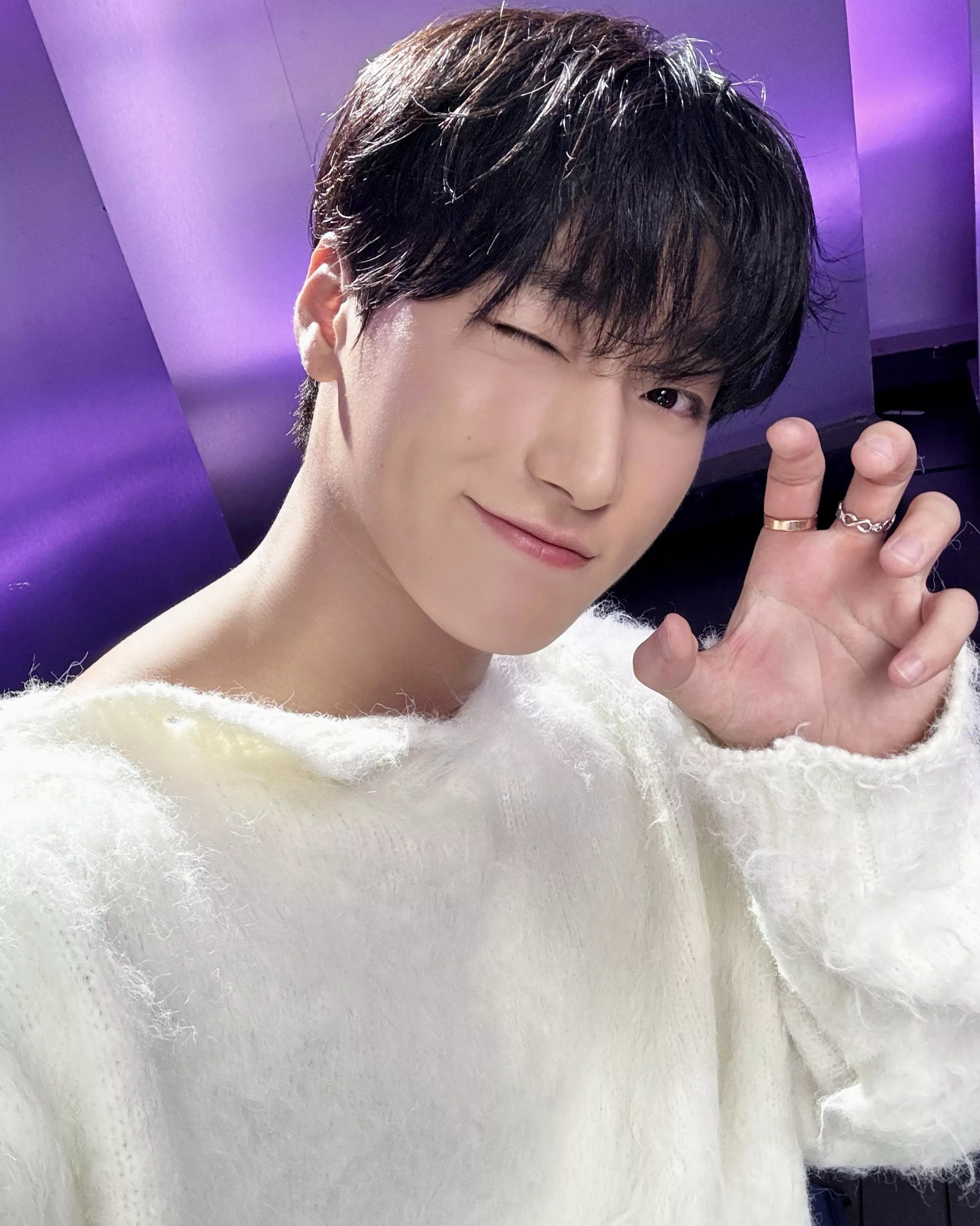 𝑯𝒐𝒕.ᐟ.ᐟATEEZ / TWS同款 暖冬香肩側開羊毛針織衫🐑