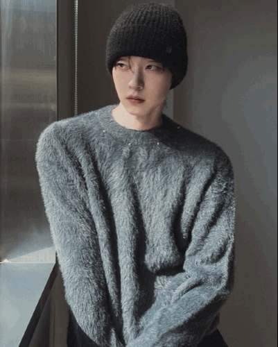 靜謐低調 珍珠鉚釘 安哥拉針織衫