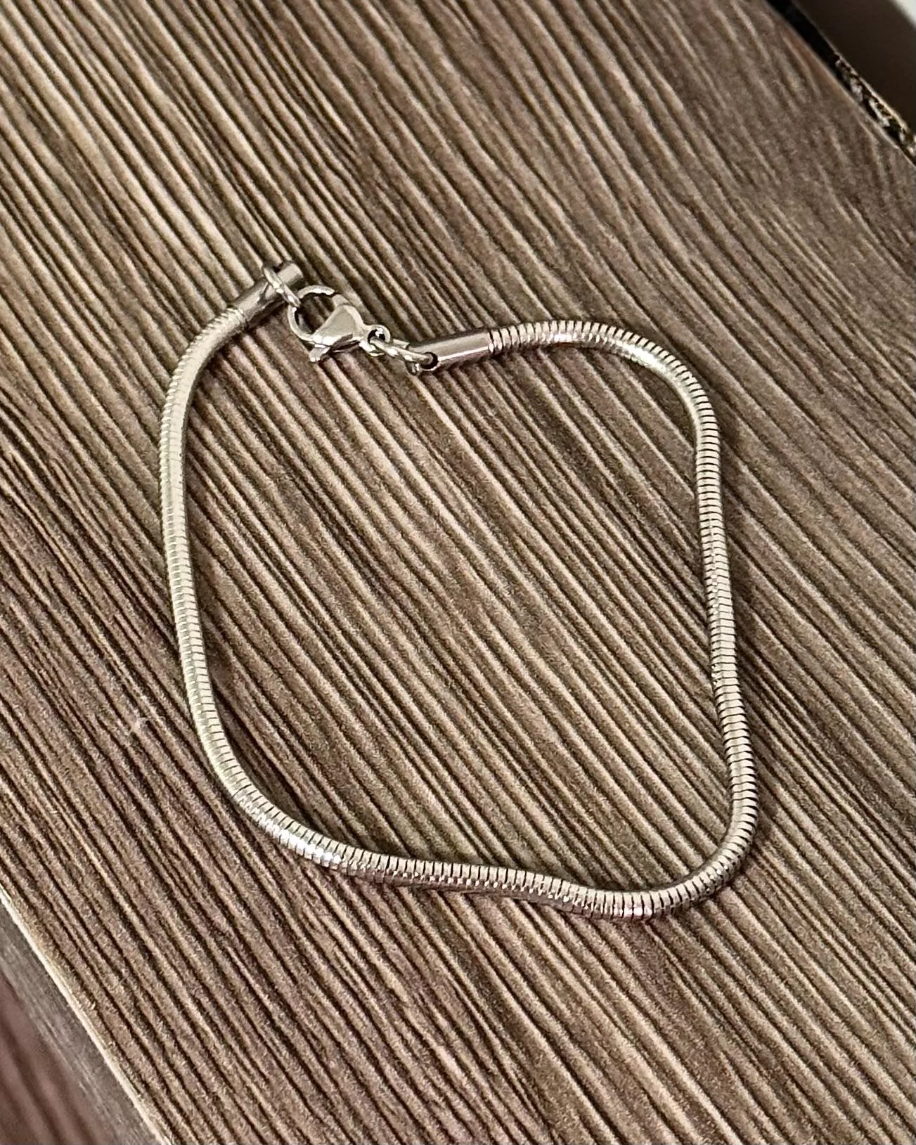 Silver 百搭柔骨 蠕線手鍊