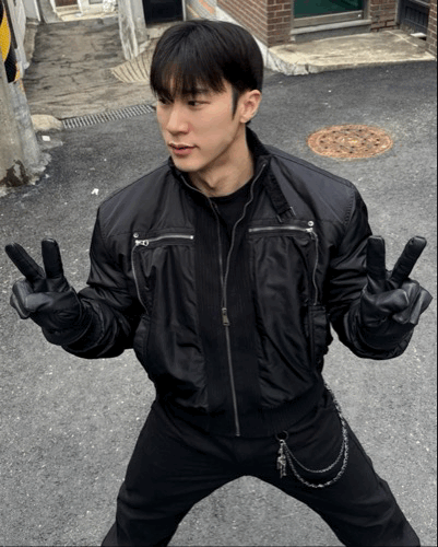 우형재 選手同款♡MA-1硬派高領飛行外套