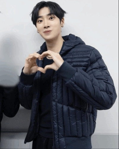 秋泳愚同款♡斜紋鴨絨 短版輕羽絨連帽外套