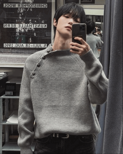 微高領 拉格蘭肩線斜扣 針織長袖