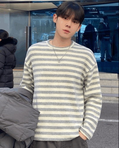 街頭百搭 短版親膚條紋針織衫