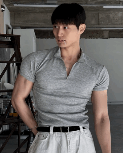 顯壯肌肉款 馬鞍肩 彈性半拉鍊衫3.0