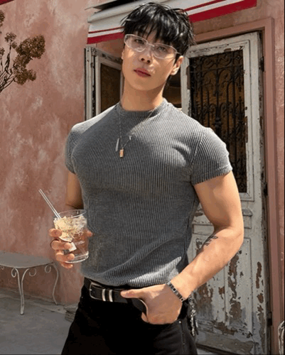 顯壯肌肉款 彈力天絲 細直紋 小銀標短袖