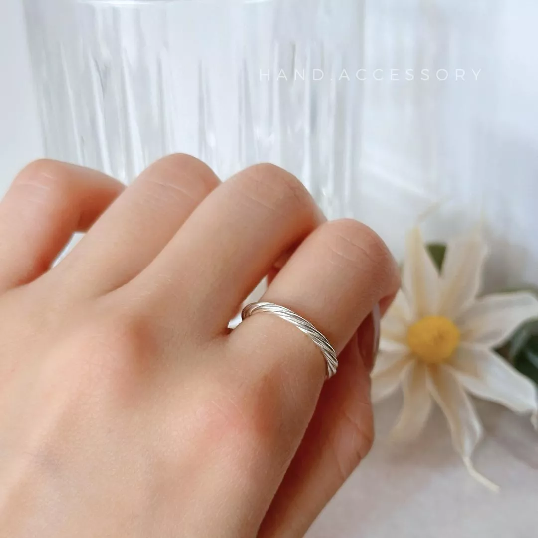 法式簡約扭扭線條戒指