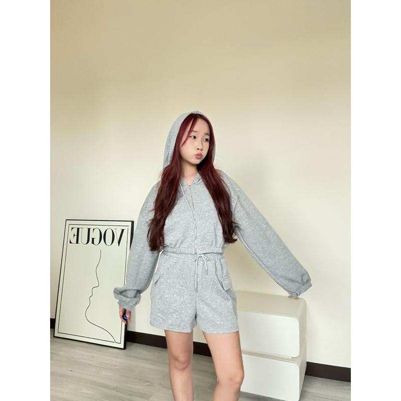 七月新品🔆太空棉閃鑽外套短褲套裝（2 colors）