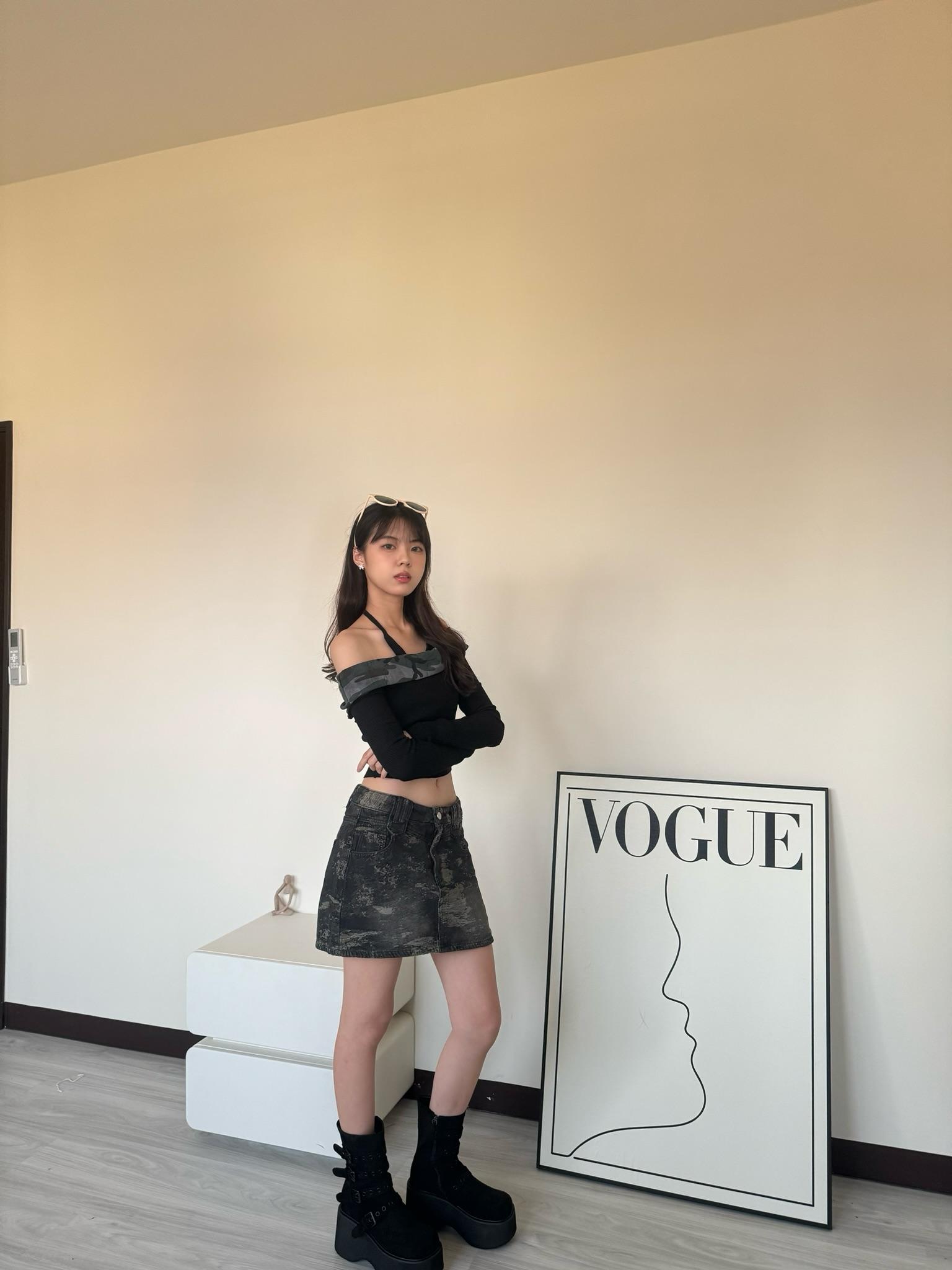 迷彩拼接掛脖假兩件上衣