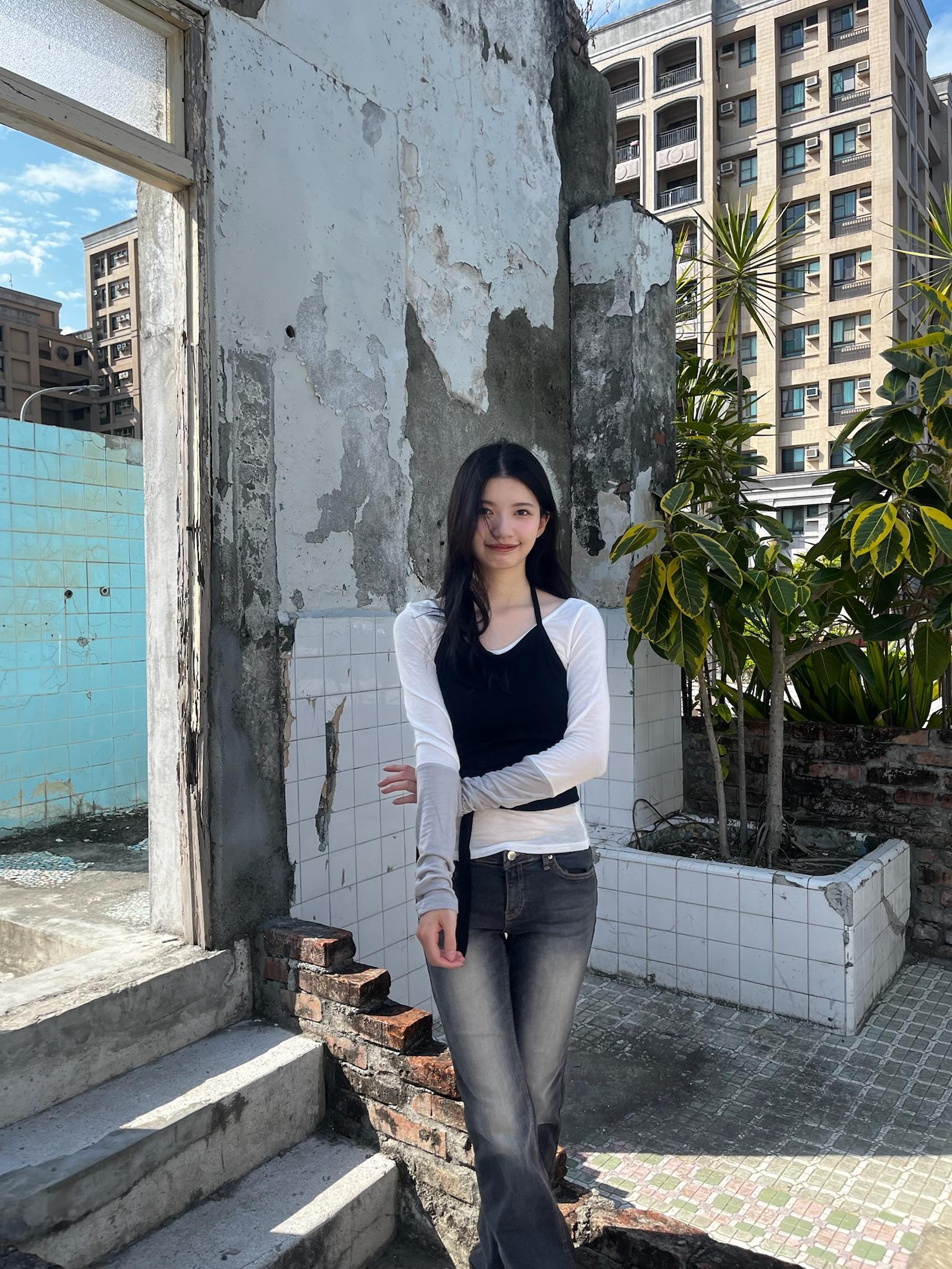 輕霧透影撞色內搭