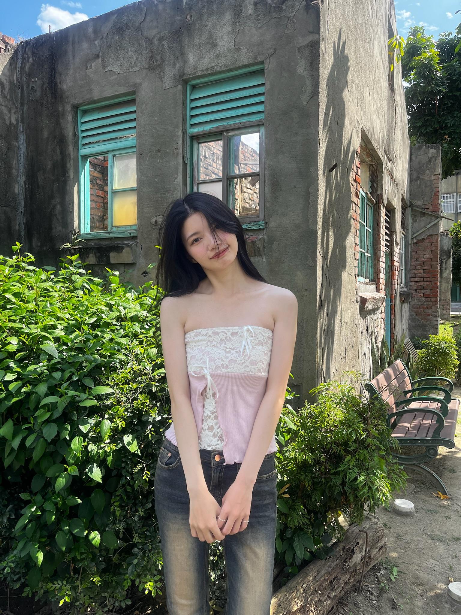 玫瑰雪蕾平口上衣