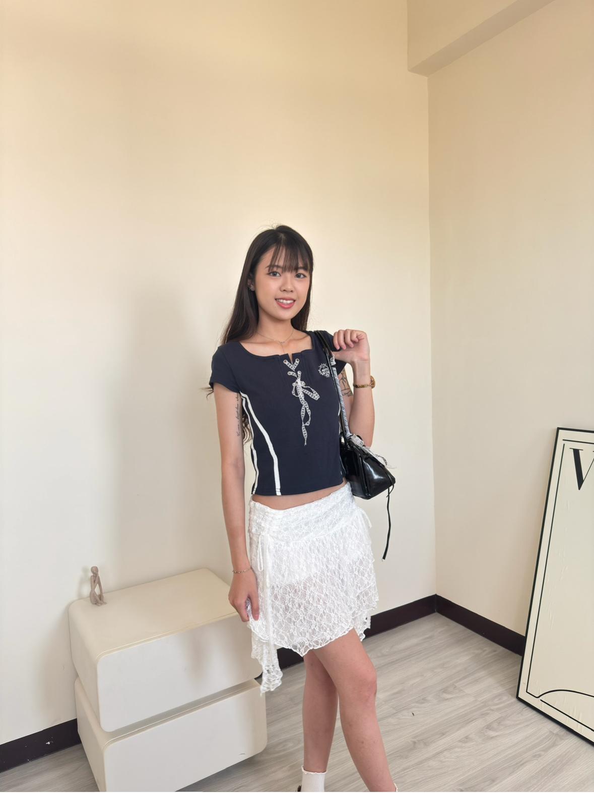 藏紅戀曲美式學院短T（藏藍）