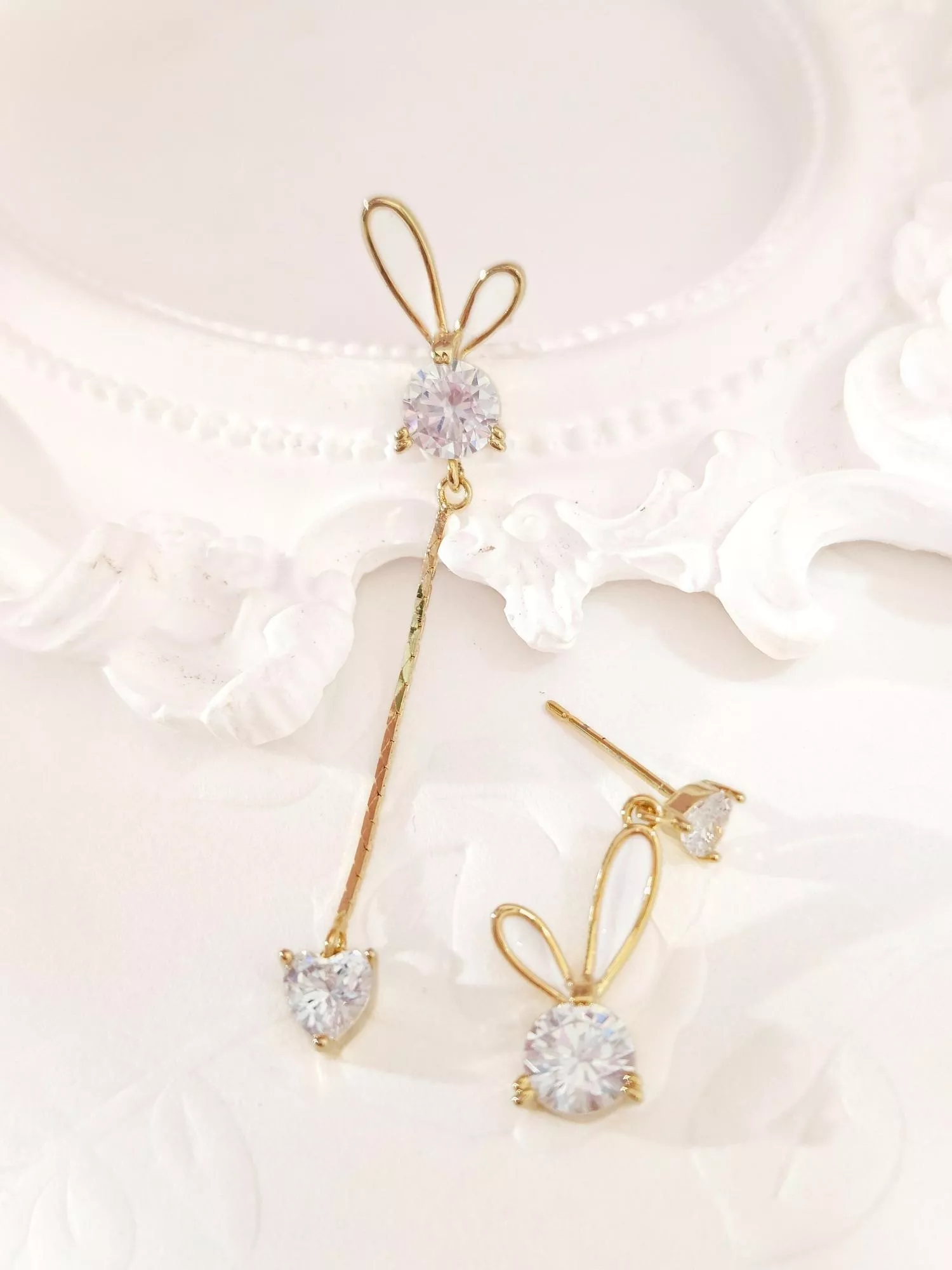 [S925銀針]白兔精靈 /不對稱兔子耳環