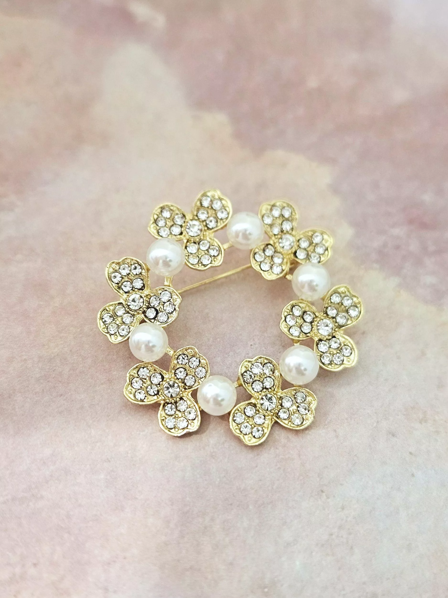 幸運花環．胸針 帽子別針 外套胸針 大衣胸針