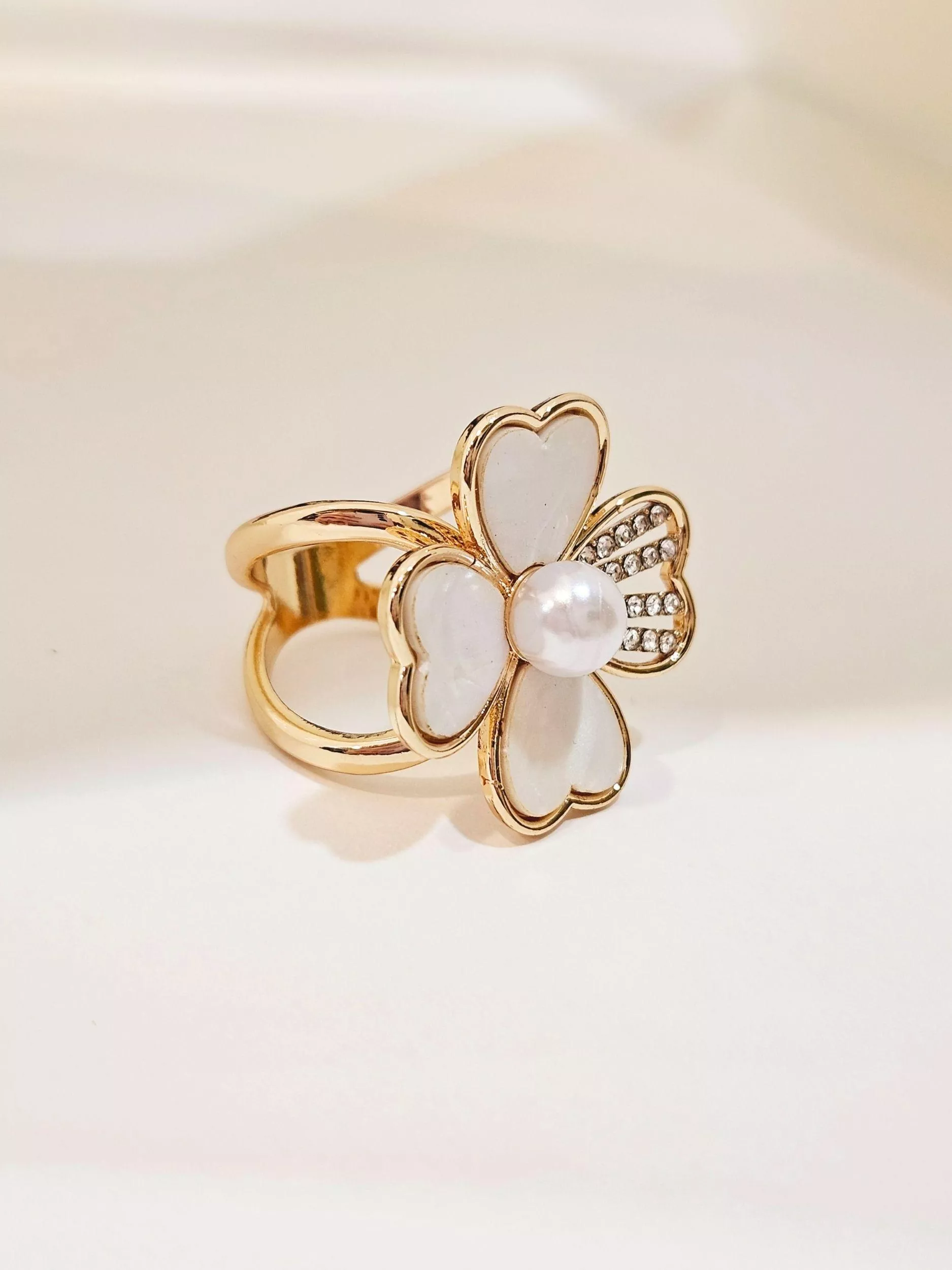 四葉草．絲巾扣 防滑又能增添造型的絲巾周邊配件